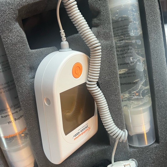 EXOGEN Bone Healing System 4000+ Includes Case, Device, Gel Excellent Condition - Picture 15 of 16